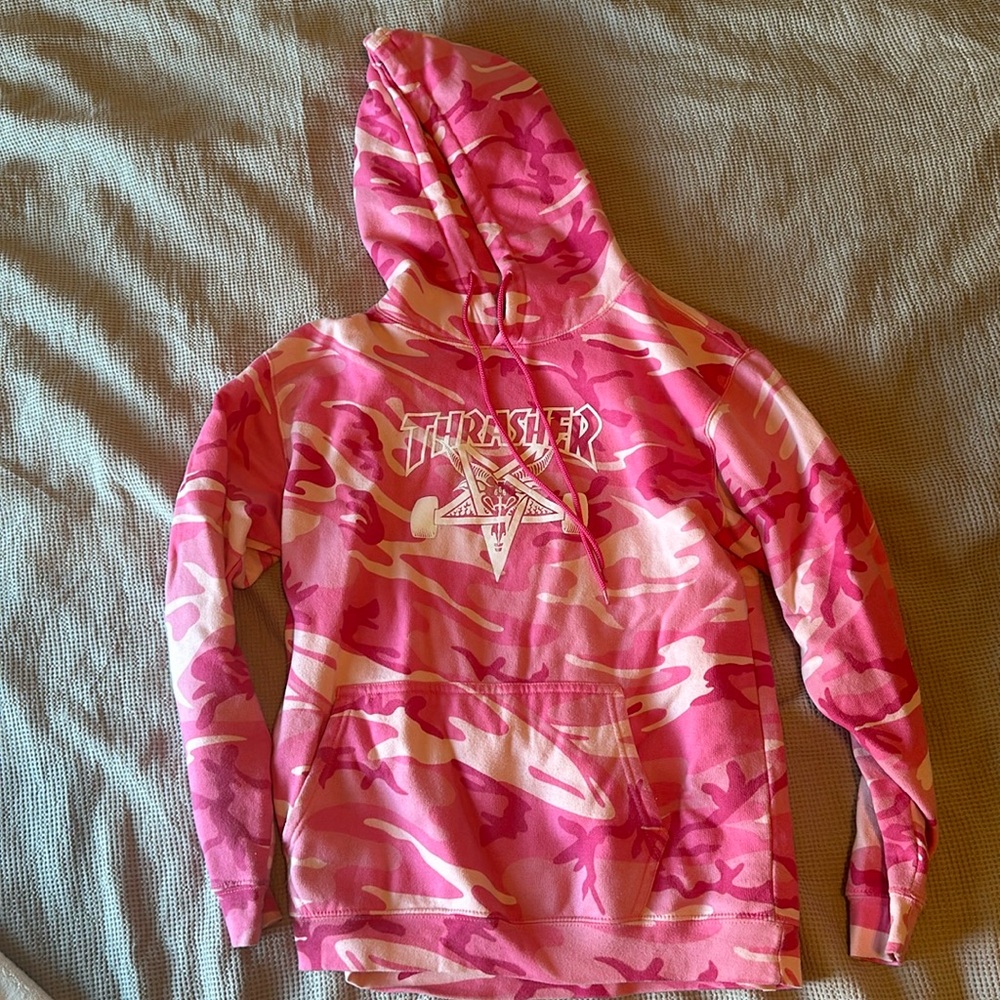 Pink camo thrasher sweatshirt